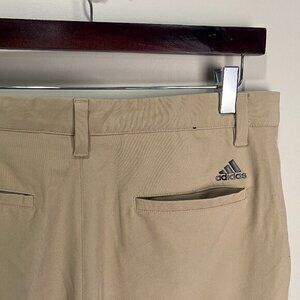 Adidas Golf Men's solid khaki tan flat front Shorts 32 10" inseam EUC